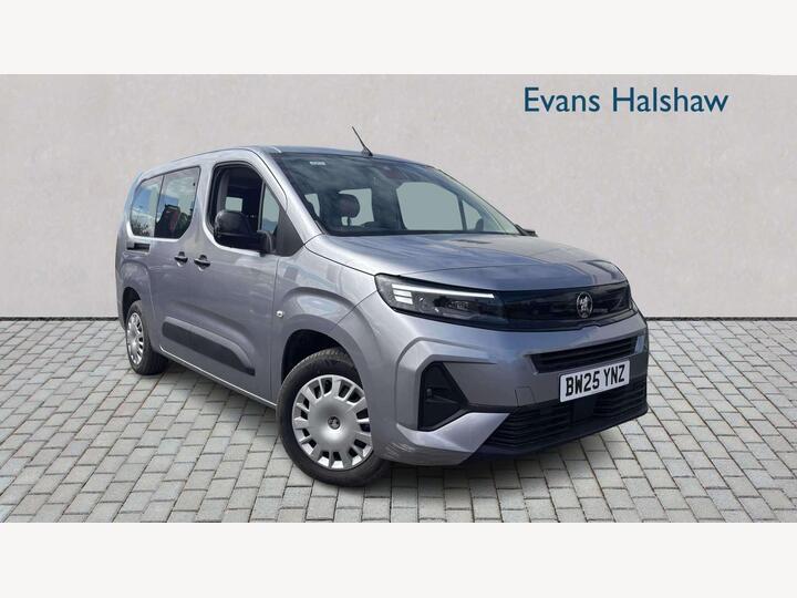 Vauxhall COMBO LIFE ELECTRIC ESTATE 52kWh Design XL MPV Auto 5dr (7.4kW Charger)