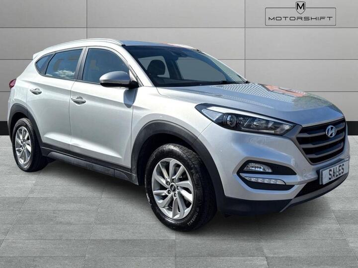 Hyundai TUCSON 1.7 CRDi Blue Drive SE Nav Euro 6 (s/s) 5dr Hyundai TUCSON 1.7 CRDi Blue Drive SE Nav Euro 6 (s/s) 5dr