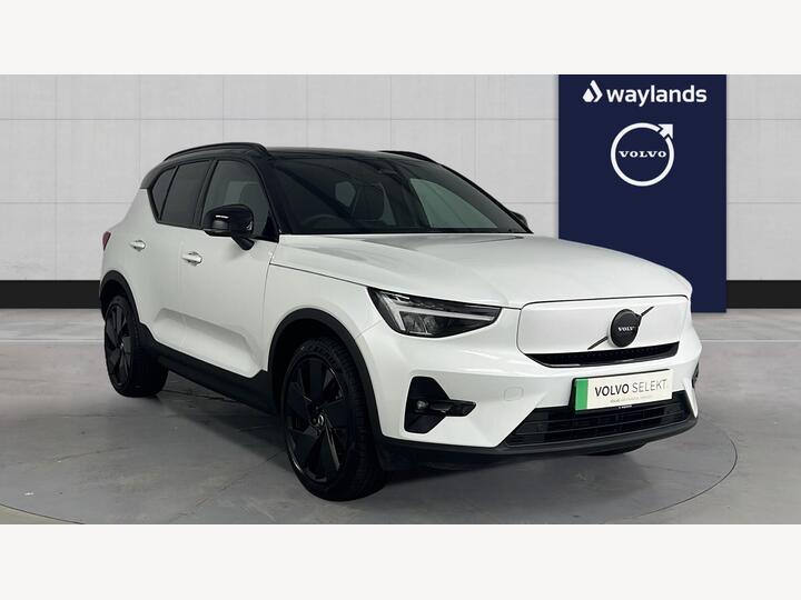 Volvo EX40 Single Motor Extended Range 82kWh Plus Black Edition Auto 5dr