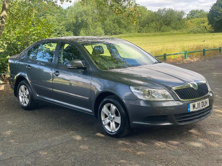 Skoda Octavia 1.6 MPI SE Euro 5 5dr Skoda Octavia 1.6 MPI SE Euro 5 5dr