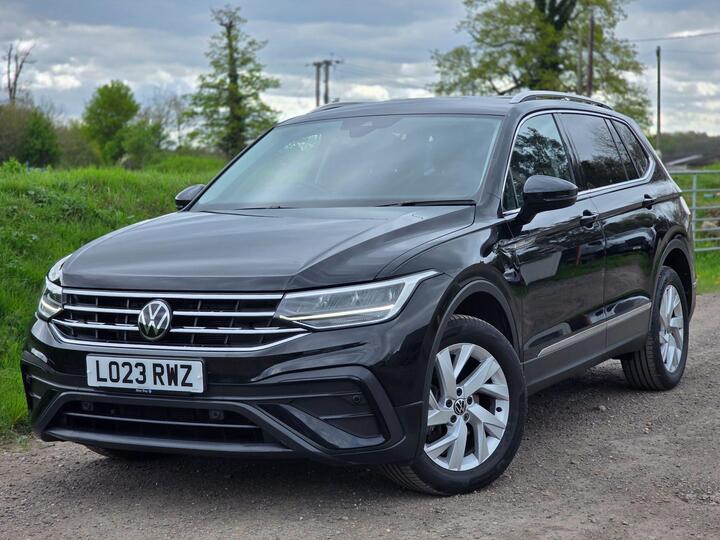 Volkswagen Tiguan Allspace 1.5 TSI Life DSG Euro 6 (s/s) 5dr Volkswagen Tiguan Allspace 1.5 TSI Life DSG Euro 6 (s/s) 5dr