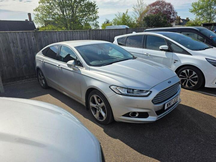 Ford Mondeo 2.0 TDCi Titanium Euro 6 (s/s) 5dr