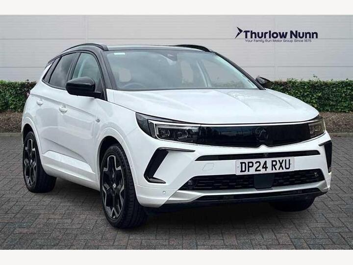 Vauxhall Grandland 1.6 14.2kWh Ultimate Auto Euro 6 (s/s) 5dr