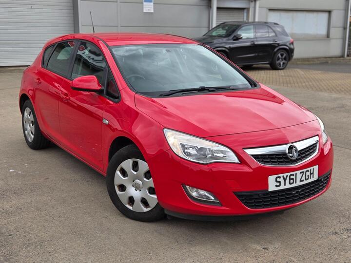 Vauxhall Astra 1.6 16v Exclusiv Auto Euro 5 5dr