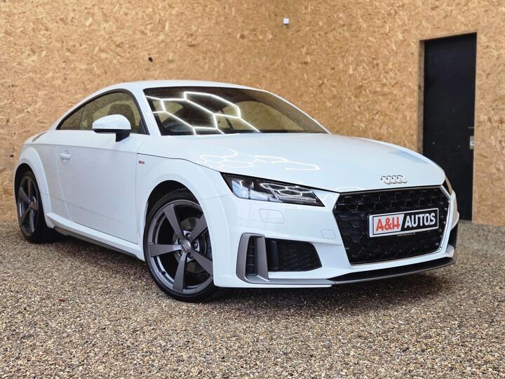 Audi TT 2.0 TFSI 40 S Line S Tronic Euro 6 (s/s) 3dr