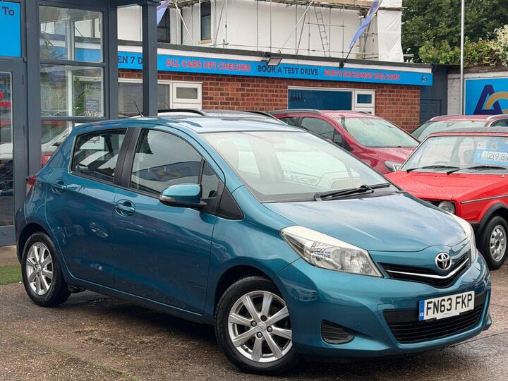 Toyota Yaris 1.33 Dual VVT-i TR Euro 5 5dr