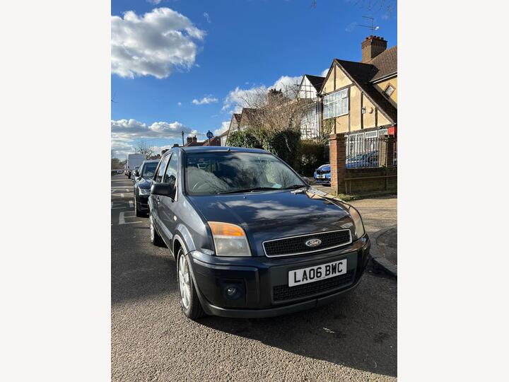 Ford Fusion 1.6 Plus 5dr