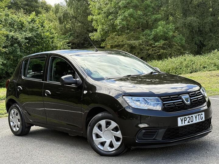 Dacia Sandero 1.0 SCe Essential Euro 6 5dr Dacia Sandero 1.0 SCe Essential Euro 6 5dr