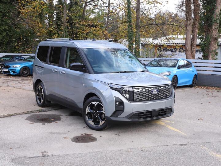 Ford TOURNEO COURIER 43kWh Titanium Auto 5dr