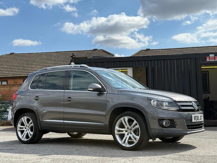 Volkswagen Tiguan 2.0 TDI BlueMotion Tech Sport 4WD Euro 5 (s/s) 5dr