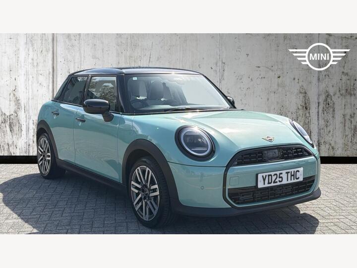 MINI Cooper 1.5C Classic Steptronic Euro 6 (s/s) 5dr