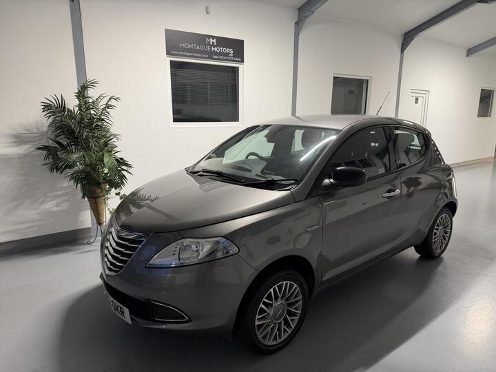 Chrysler YPSILON 1.2 SE Euro 5 (s/s) 5dr