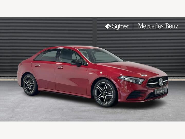 Mercedes-Benz A CLASS 1.3 A200 AMG Line Edition (Premium) 7G-DCT Euro 6 (s/s) 4dr Mercedes-Benz A CLASS 1.3 A200 AMG Line Edition (Premium) 7G-DCT Euro 6 (s/s) 4dr