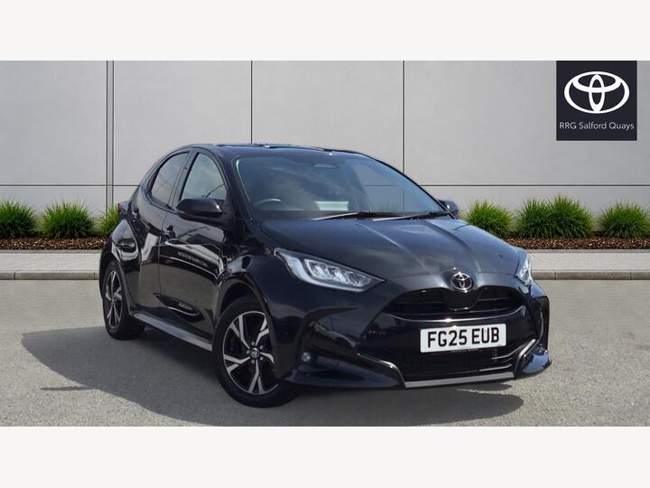 Toyota Yaris 1.5 VVT-h Design E-CVT Euro 6 (s/s) 5dr