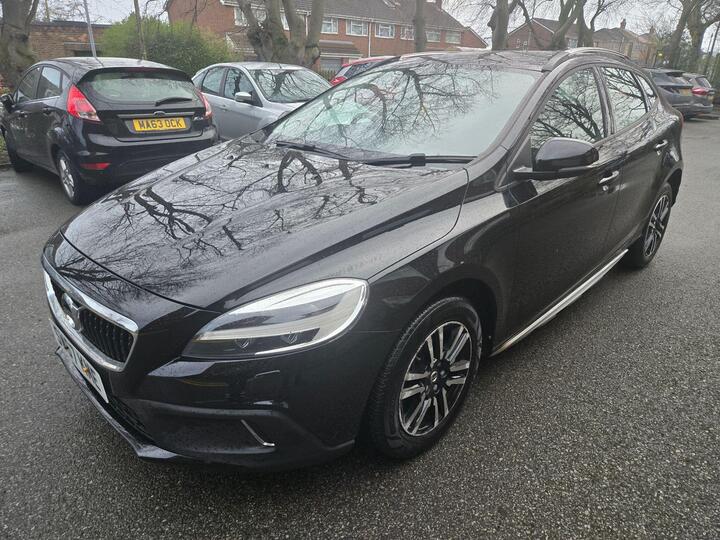 Volvo V40 Cross Country 2.0 T3 Euro 6 (s/s) 5dr