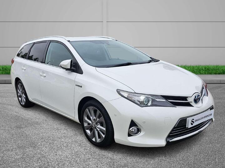 Toyota AURIS 1.8 VVT-h Excel Touring Sports CVT Euro 5 (s/s) 5dr Toyota AURIS 1.8 VVT-h Excel Touring Sports CVT Euro 5 (s/s) 5dr