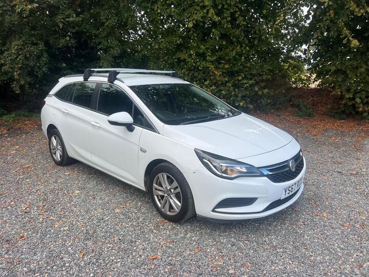 Vauxhall Astra 1.6 CDTi EcoTEC BlueInjection Tech Line Nav Sports Tourer Euro 6 5dr