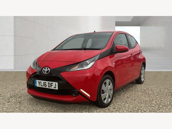 Toyota AYGO 1.0 VVT-i X-play X-shift Euro 6 5dr