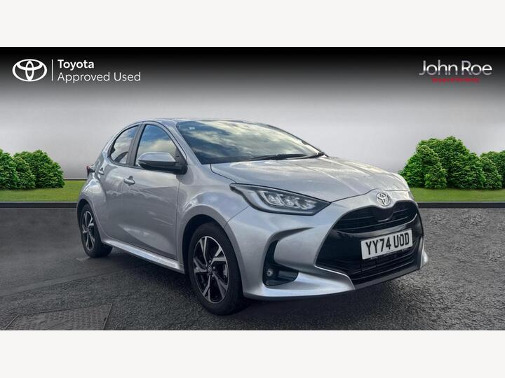 Toyota Yaris 1.5 VVT-h Design E-CVT Euro 6 (s/s) 5dr