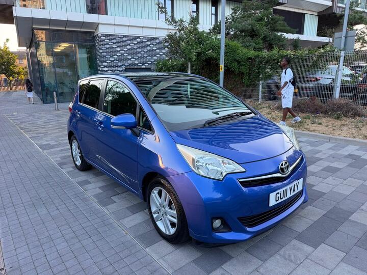 Toyota Vitz N/A