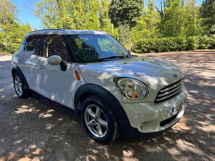 MINI Countryman 1.6 Cooper Euro 5 (s/s) 5dr