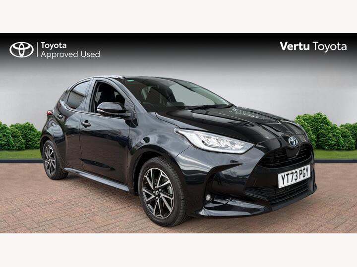 Toyota Yaris 1.5 VVT-h Design E-CVT Euro 6 (s/s) 5dr