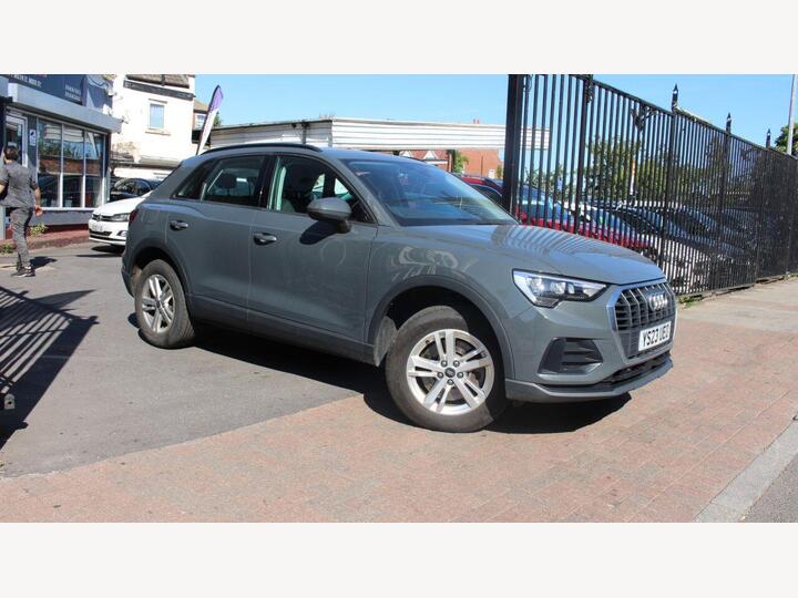 Audi Q3 1.4 TFSIe 45 Technik S Tronic Euro 6 (s/s) 5dr 13kWh
