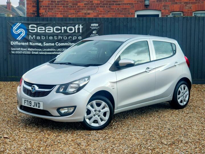 Vauxhall Viva 1.0i SE Euro 6 5dr (a/c) Vauxhall Viva 1.0i SE Euro 6 5dr (a/c)