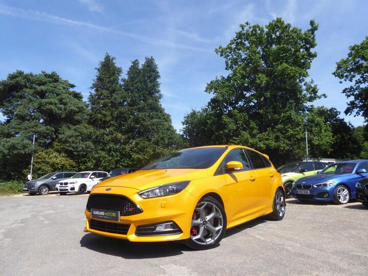 Ford Focus 2.0T EcoBoost ST-3 Euro 6 (s/s) 5dr