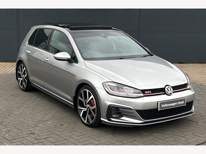 Volkswagen Golf 2.0 TSI GTI Performance DSG Euro 6 (s/s) 5dr Volkswagen Golf 2.0 TSI GTI Performance DSG Euro 6 (s/s) 5dr
