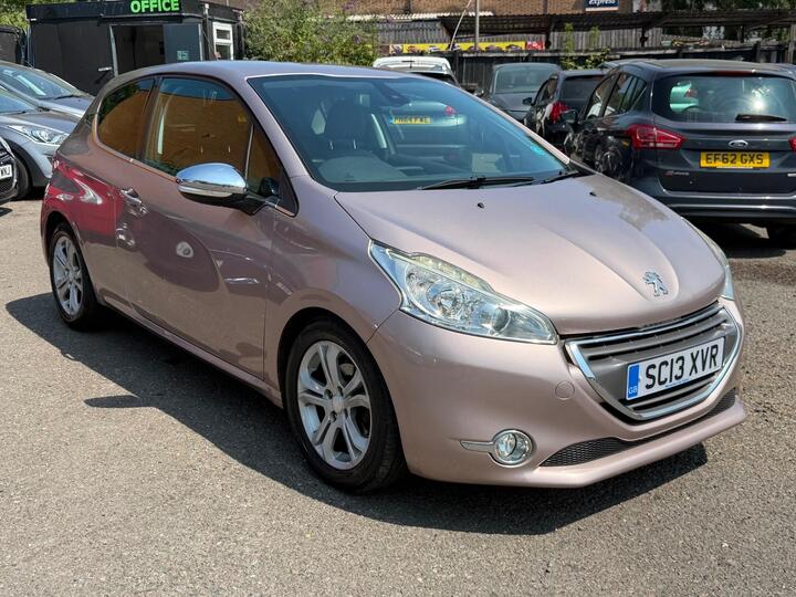 Peugeot 208 1.4 VTi Allure Euro 5 3dr