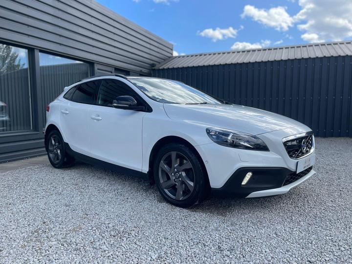 Volvo V40 Cross Country 2.0 D4 Lux Nav Auto Euro 6 (s/s) 5dr