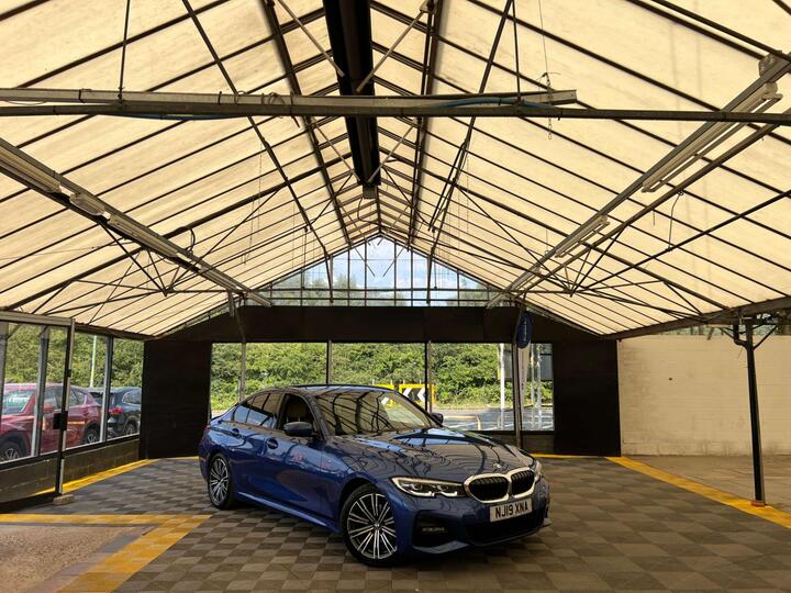 BMW 3 SERIES 2.0 320i M Sport Auto Euro 6 (s/s) 4dr