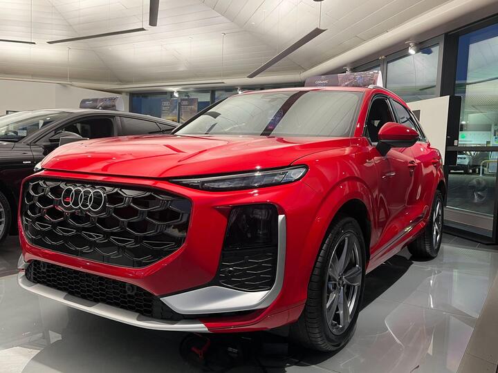 Audi Q3 1.5 TFSI S Line S Tronic Euro 6 (s/s) 5dr