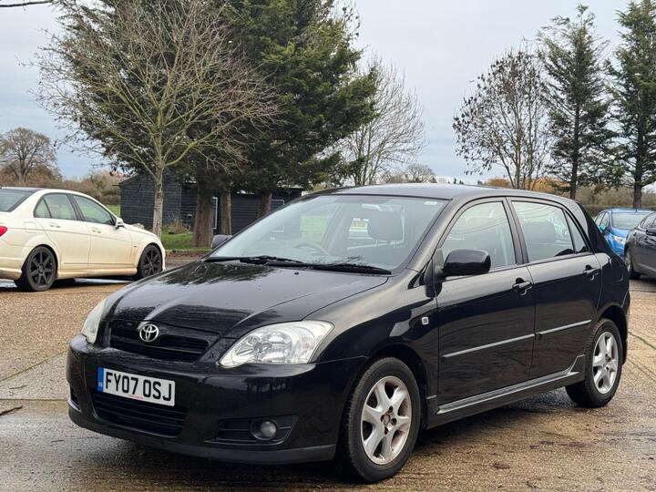 Toyota Corolla 1.4 VVT-i Colour Collection 5dr Toyota Corolla 1.4 VVT-i Colour Collection 5dr