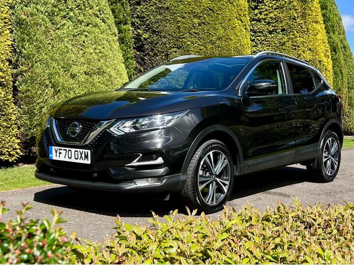 Nissan Qashqai 1.3 DIG-T N-Connecta Euro 6 (s/s) 5dr