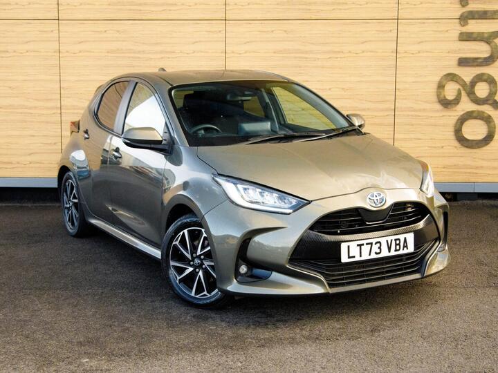 Toyota Yaris 1.5 VVT-h Design E-CVT Euro 6 (s/s) 5dr