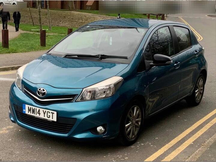 Toyota Yaris 1.33 Dual VVT-i Icon Plus Euro 5 5dr