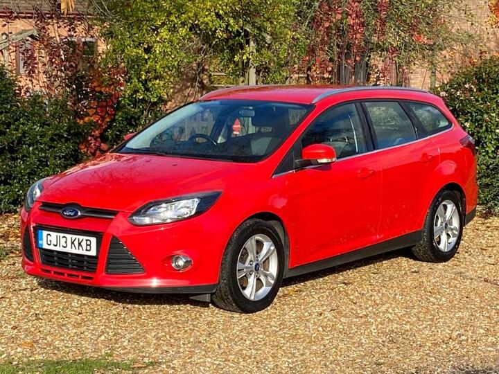 Ford Focus 1.0T EcoBoost Zetec Euro 5 (s/s) 5dr
