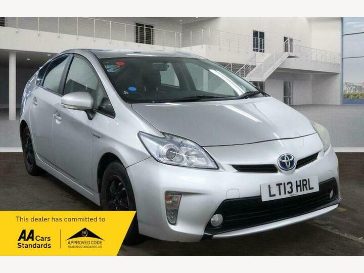 Toyota Prius 1.8 VVT-h T3 CVT Euro 5 (s/s) 5dr Toyota Prius 1.8 VVT-h T3 CVT Euro 5 (s/s) 5dr