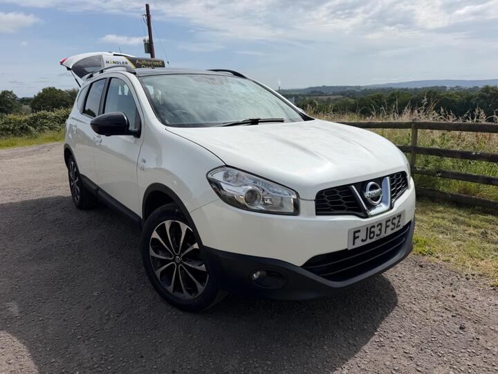 Nissan Qashqai+2 1.6 360 2WD Euro 5 5dr Nissan Qashqai+2 1.6 360 2WD Euro 5 5dr