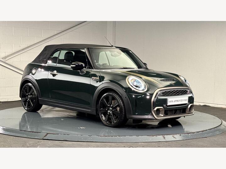 MINI Convertible 2.0 Cooper S Resolute Edition Steptronic Euro 6 (s/s) 2dr MINI Convertible 2.0 Cooper S Resolute Edition Steptronic Euro 6 (s/s) 2dr