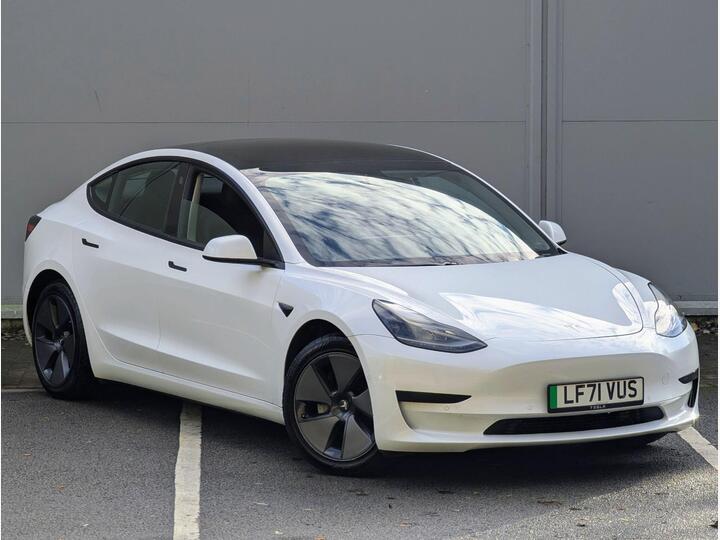 Tesla Model 3 Standard Range Plus Auto RWD 4dr