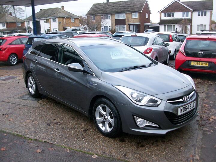 Hyundai I40 1.7 CRDi Blue Drive Style Euro 5 (s/s) 5dr Hyundai I40 1.7 CRDi Blue Drive Style Euro 5 (s/s) 5dr