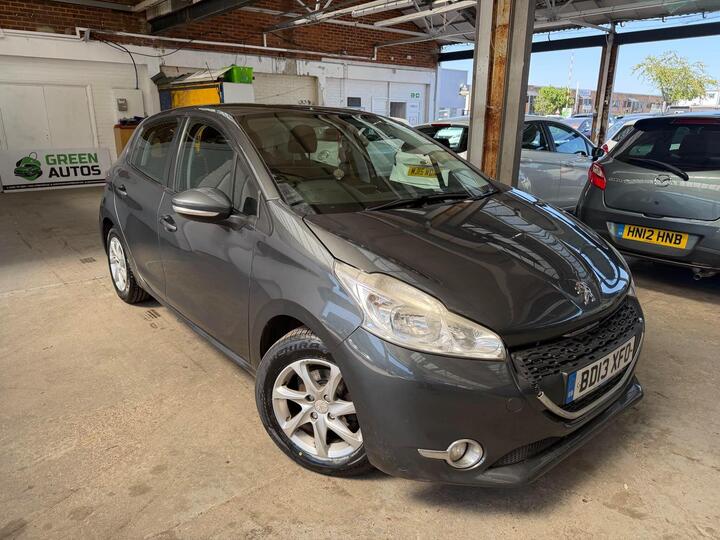 Peugeot 208 1.2 VTi Active Euro 5 5dr