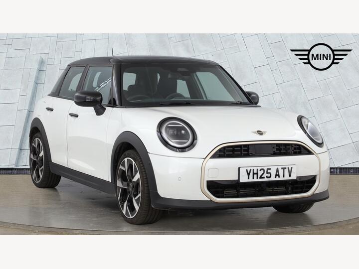 MINI Cooper 1.5C Exclusive Steptronic Euro 6 (s/s) 5dr
