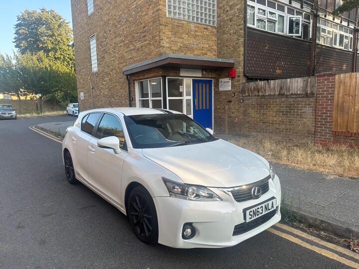 Lexus CT 1.8 200h Advance CVT Euro 5 (s/s) 5dr