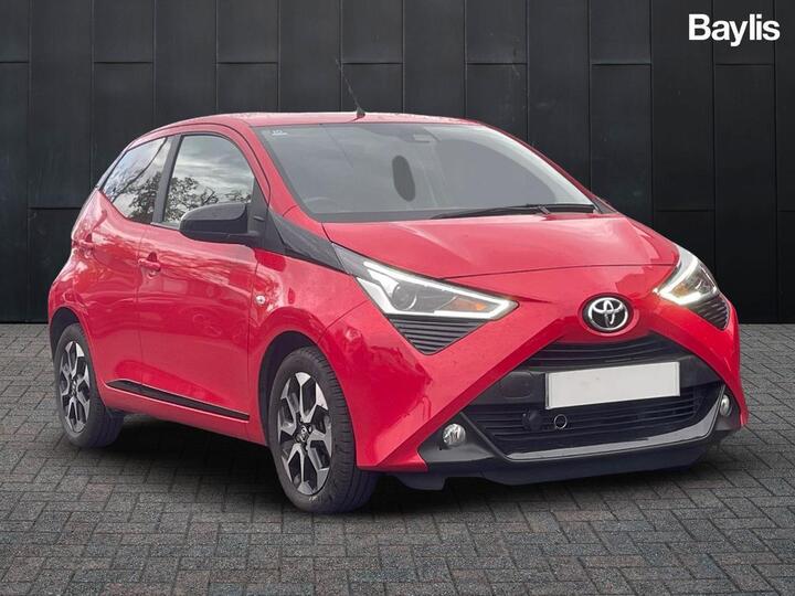 Toyota AYGO 1.0 VVT-i X-trend X-shift Euro 6 5dr (Safety Sense)