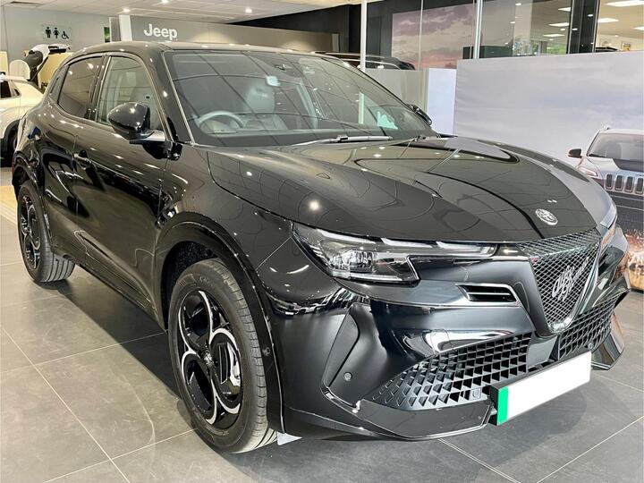 Alfa Romeo Junior 1.2 MHEV Ibrida E-DCT Euro 6 (s/s) 5dr