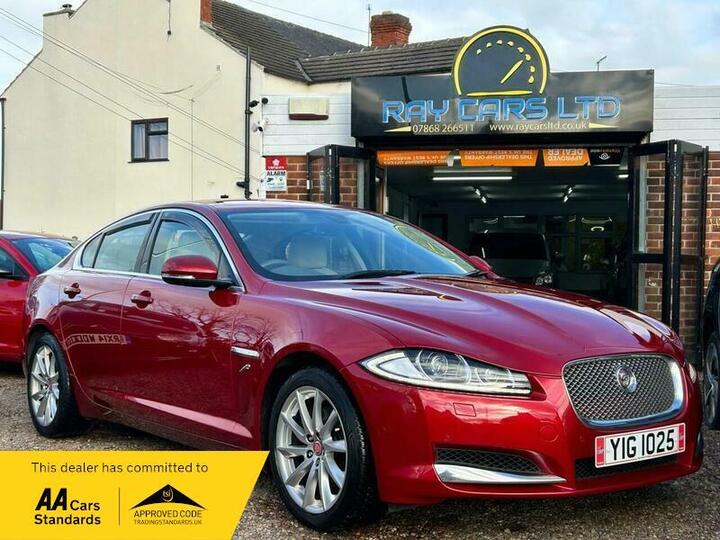 Jaguar XF 2.2d Premium Luxury Auto Euro 5 (s/s) 4dr